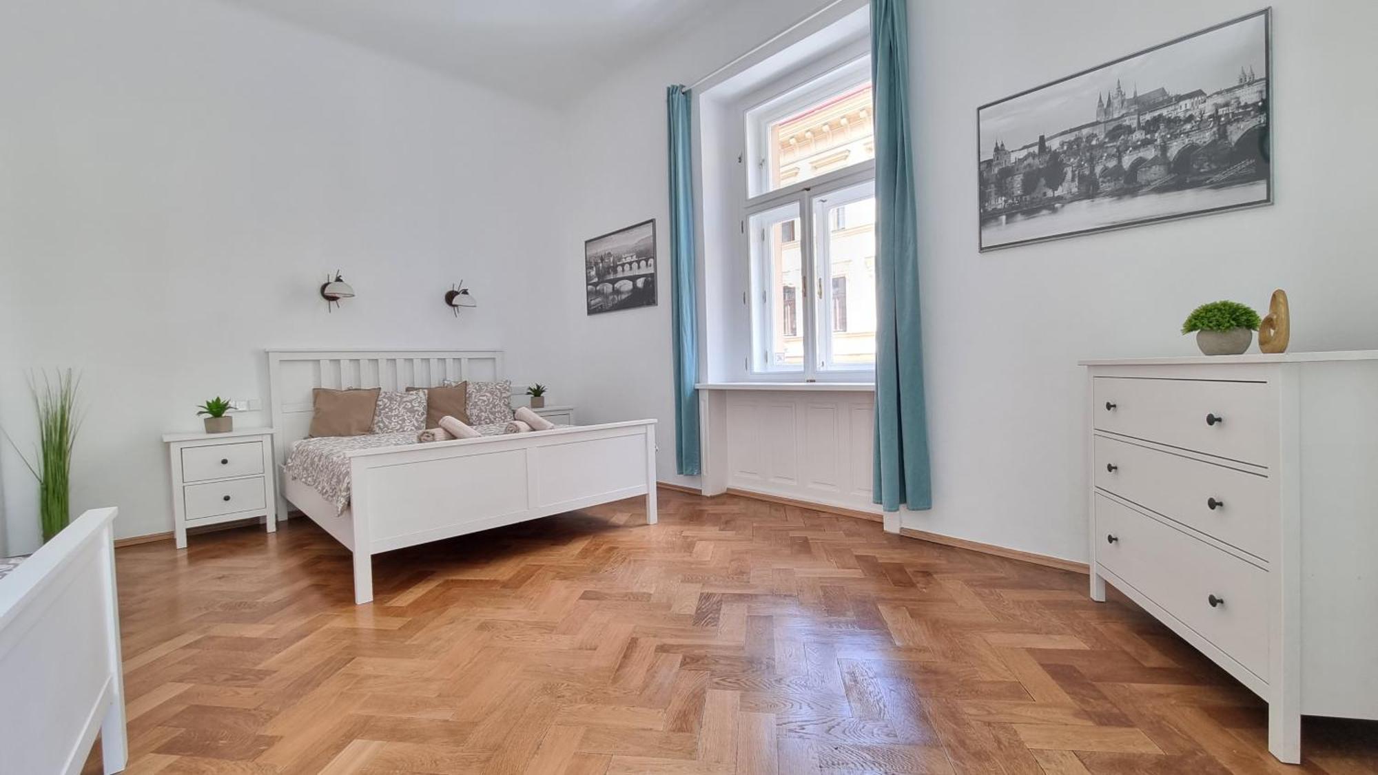 Finnem Rentals Tyrsova Prague Exterior photo